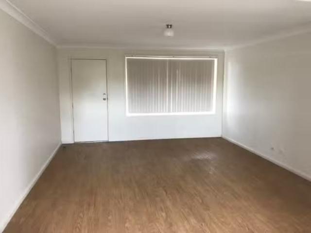 Cheap 1/23 Meroo Road, BOMADERRY Apartment for rent Listed by.