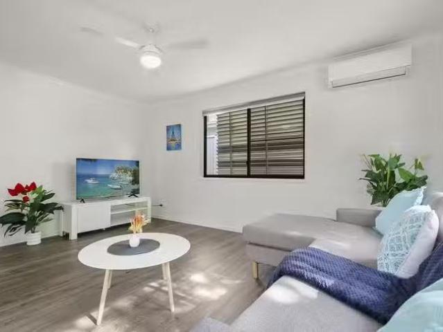 Charming 123A Coronation Avenue, Golden Beach, QLD 4551