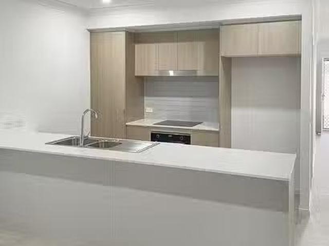 Just in! 1/25 Arctic Street, Thornlands, QLD 4164