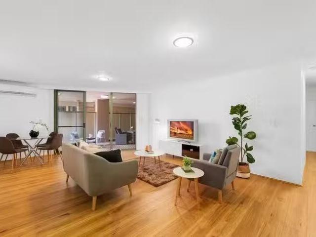 Unique 129/107 Pacific Highway, Hornsby, NSW 2077