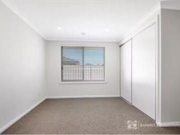 New 12/92 Strauss Street, Springdale Heights Townhouse for ren.