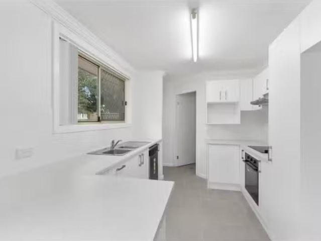 Cozy 1/29 Railway Street, Corrimal Apartment for rent Listed.