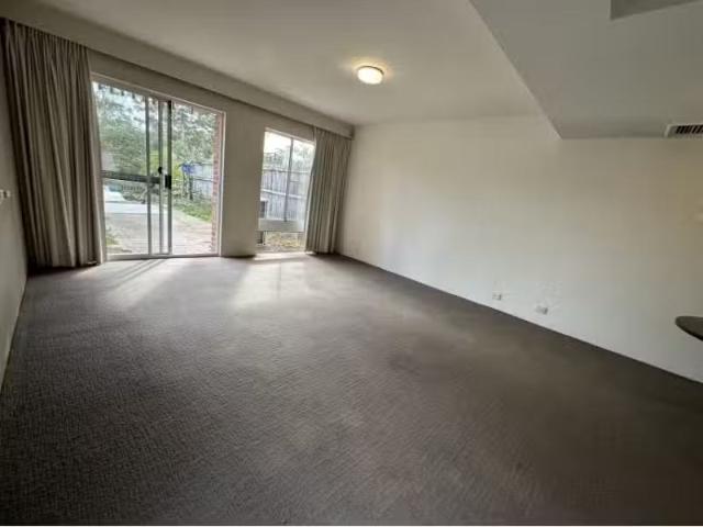 Just in! 1/2 12 Busaco Road, Marsfield Apartment for rent Lis.