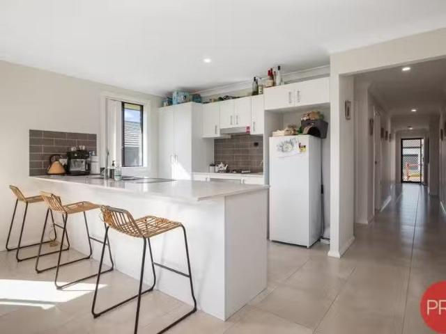 New 12 Taminga Road, CLIFTLEIGH House for rent Listed by Rent.