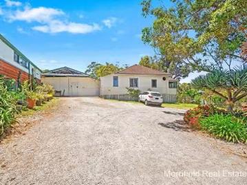 Charming 12 Argyll Street, Gledhow, WA 6330