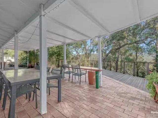 For Rent! 12 Calliandra Place, ROLEYSTONE, WA 6111 House for.