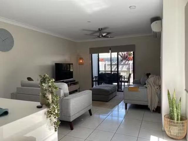 Rental! 12 Chestnut Crescent, Caloundra West, QLD 4551