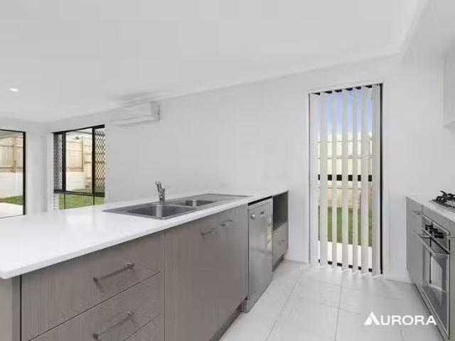 Nice 12 Majestic Circuit, Thornlands, QLD 4164