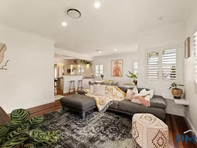 New 12 Orford Street, Tarragindi, QLD 4121