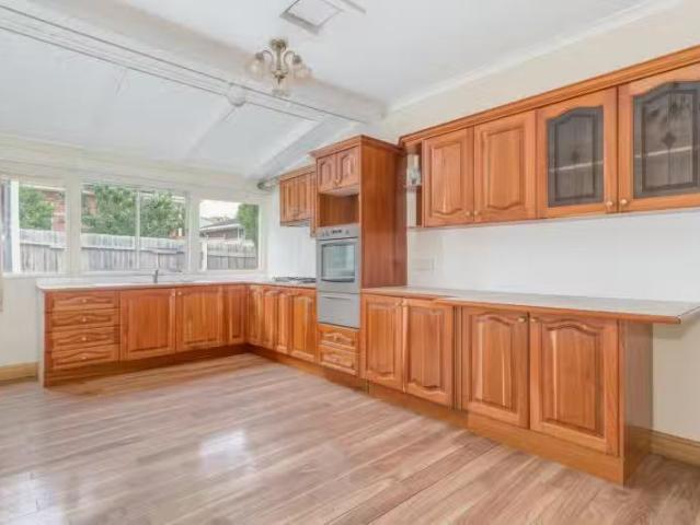 Just in! 1/314 Springfield Road, Nunawading VIC 3131