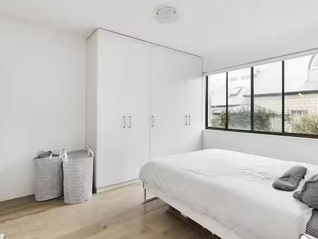 For Rent! 13/15 Johnston Street, Balmain East, NSW 2041