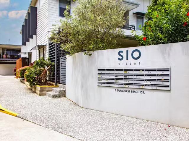 Rental! 13/1 Suncoast Beach Dr, Mount Coolum QLD 4573