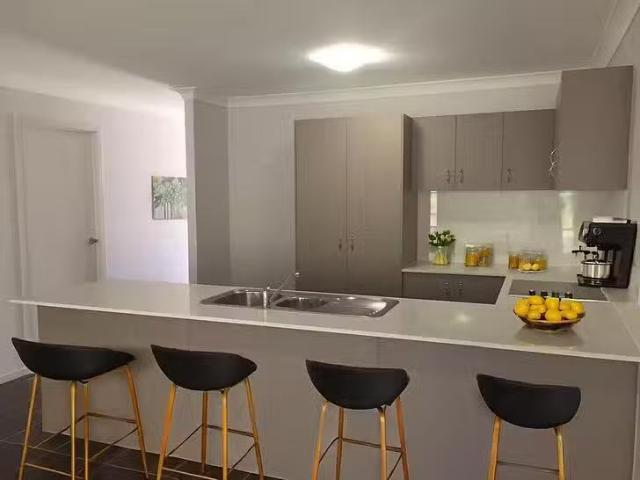 Just in! 1/31 Riverpilly Court, Morayfield, QLD 4506