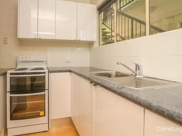 Cheap 13/215 Mcleod Street, Cairns North, QLD 4870