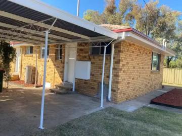 Cozy 1/322 Goonoo Goonoo Rd, South Tamworth Apartment for rent.