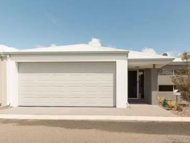 Charming 13/46 Gibbs Road, Aubin Grove, WA 6164