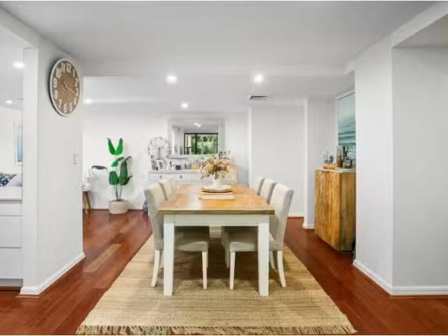 Nice 1/34 38 Foamcrest Avenue, Newport Apartment for rent Lis.