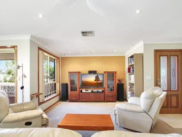 Charming 1/37 Castelnau Street, Caringbah South, NSW 2229