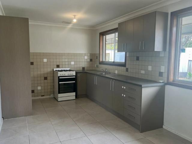 For Rent | 17 Hooper Place, Withers
