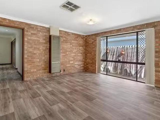 Cheap 17 Laurel Close, Riverton, WA 6148