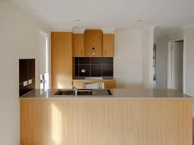 Nice 17 Leadbeater Street, Point Cook, VIC 3030