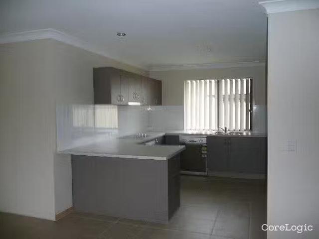 Deal! 17 Lynne Court, Oakey, QLD 4401