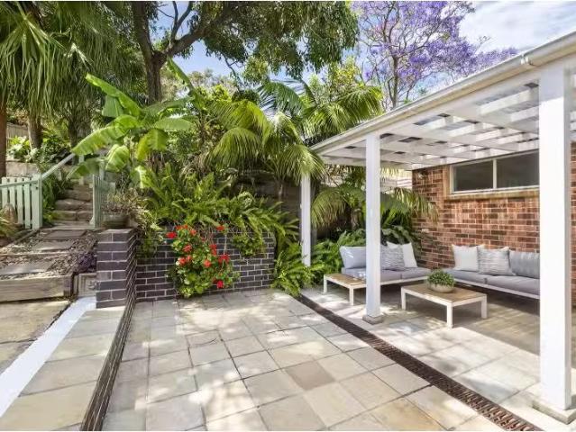 Rental! 17 Ozone Street, Freshwater House for rent Listed by.