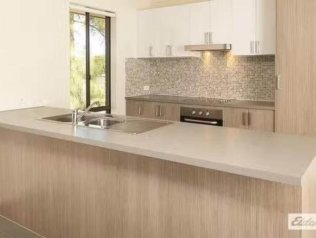 Unique 17 Par Street, Glenroy, NSW 2640