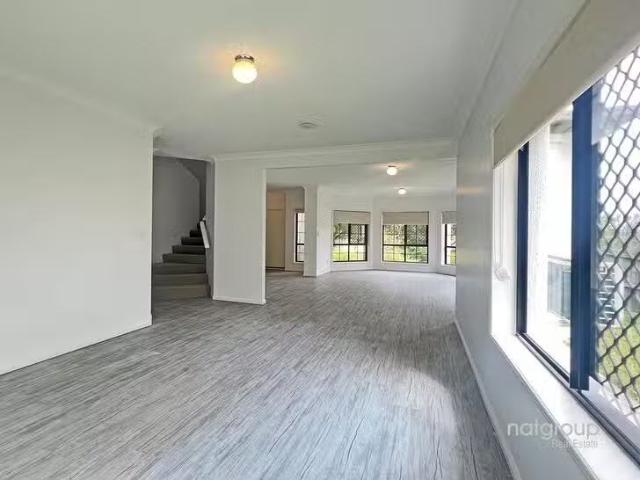 For Rent! 17 Regency Place, Kenmore Hills, QLD 4069
