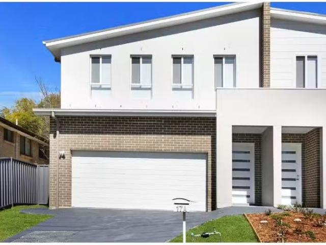 New 17a Poulter Street, West Wollongong Townhouse for rent Li.