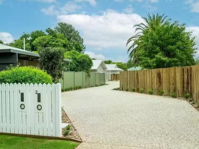 Rental! 1/7B Warwick Street, Harristown, QLD 4350