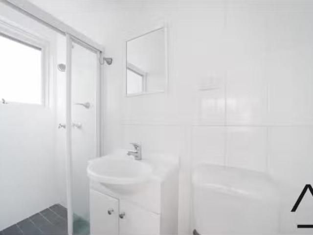 Nice 1/411 Glebe Point Road, Glebe Apartment for rent Listed.