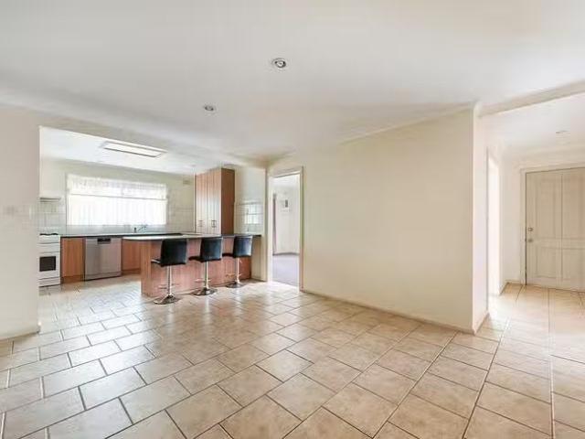 Charming 1/41 Erica Avenue, Boronia, VIC 3155