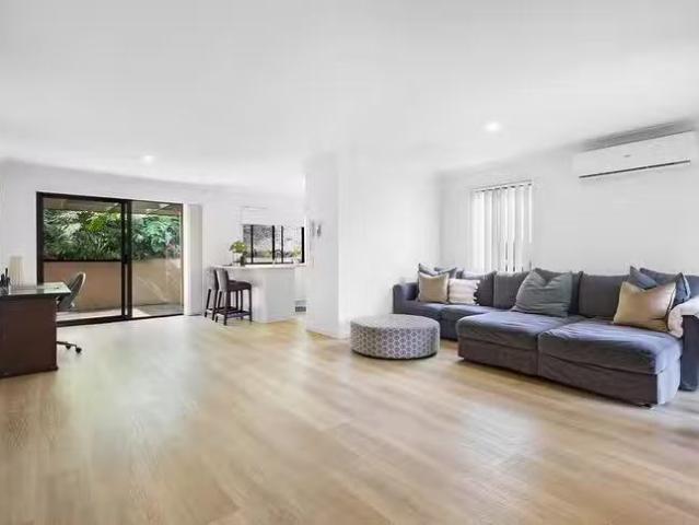 Nice 14/24 Amsonia Court, Arundel, QLD 4214