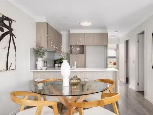 Deal! 14/27 Newdegate St, GREENSLOPES Townhouse for rent List.
