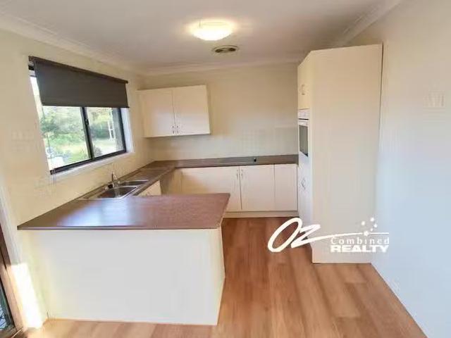 Unique 142 Elizabeth Drive, Vincentia, NSW 2540