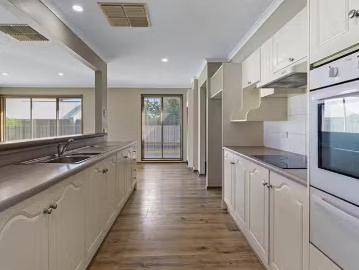 Just in! 142 Murray Road, Port Noarlunga, SA 5167