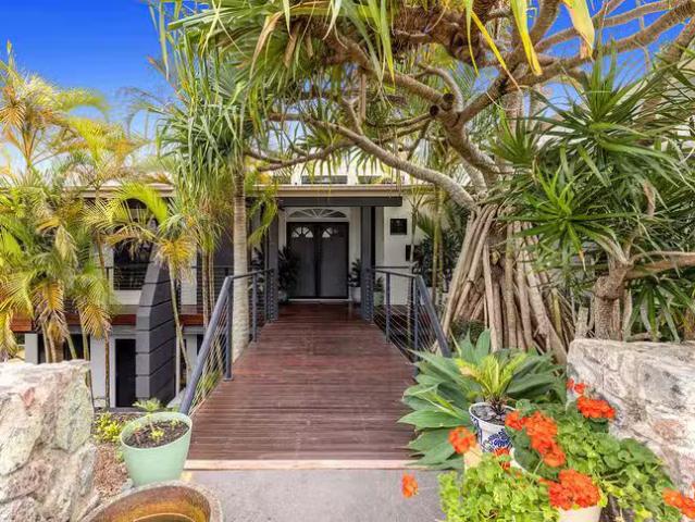 Deal! 144 Grandview Drive, Yaroomba, QLD 4573