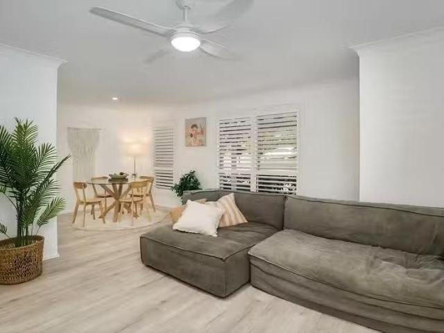 Charming 144 Green Point Drive, Green Point, NSW 2428