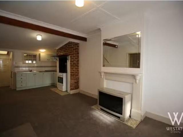 Deal! 144 Seymour Street, Bathurst Townhouse for rent Listed.
