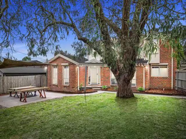 Unique 1/44 Sherlock Road, Croydon, VIC 3136