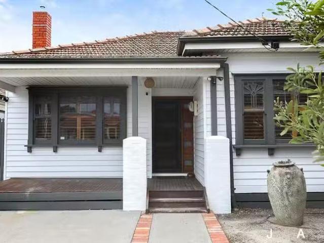 Deal! 145 Severn Street, Yarraville, VIC 3013