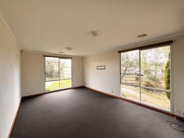 Nice 148 Fairbairn Drive, Corio House for rent Listed by Fran.