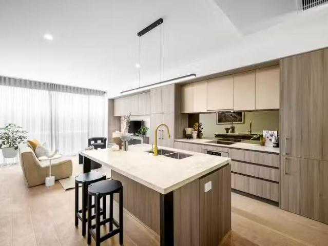 Just in! 14/99 Hotham Street, Balaclava VIC 3183