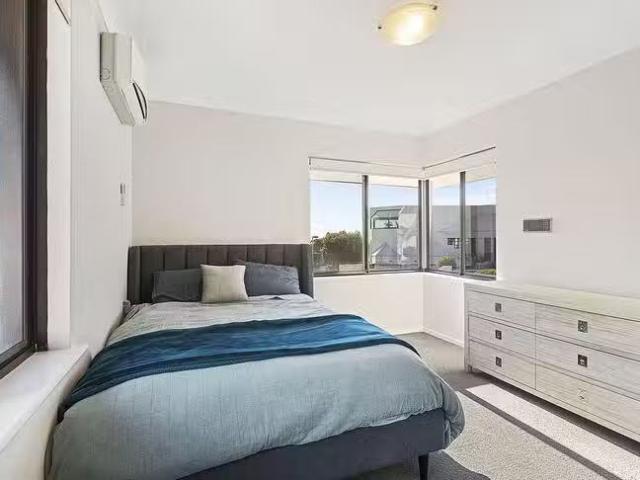 Charming 14 Taworri Way, City Beach, WA 6015