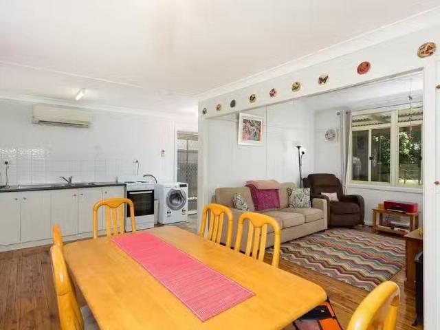 Just in! 14 Davidson Street, The Rock House for rent Listed b.