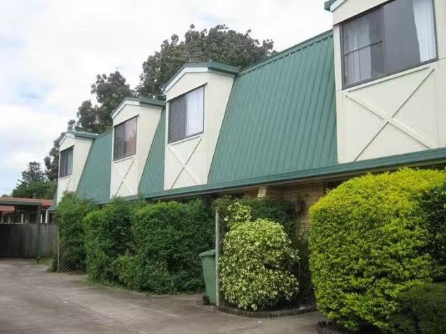 Nice 1/4 Garget Street, East Toowoomba, QLD 4350