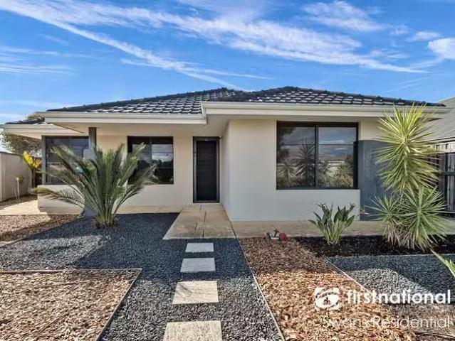 Charming 14 Pierre Bend, Ellenbrook, WA 6069