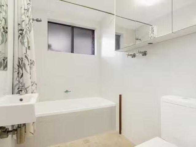 Charming 1/50 Howard Avenue, Dee Why, NSW 2099