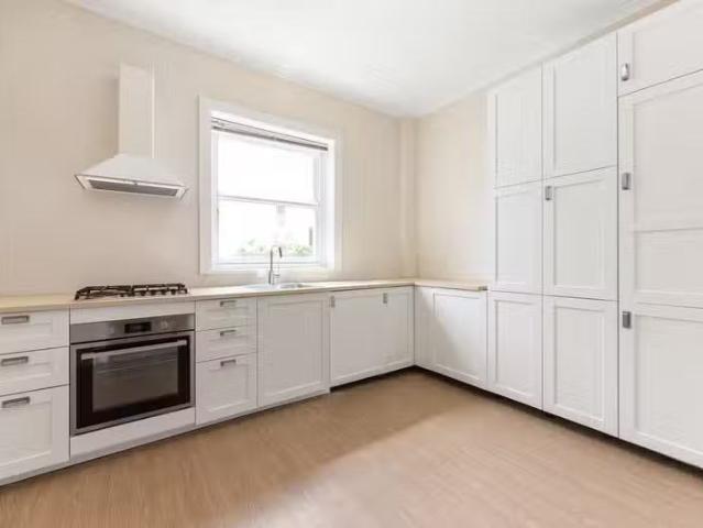 Deal! 1/50 Towns Road, Vaucluse NSW 2030